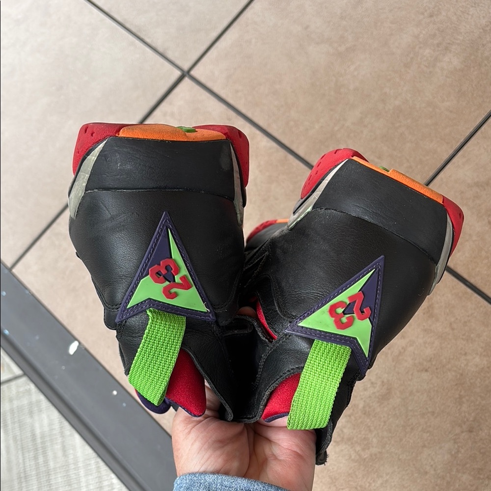 Jordan Men’s Retro Marvin the Martian Black Red Sneakers-13 - Picture 11 of 12
